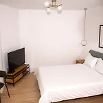 Апартаменты V25appartments *