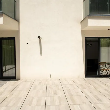 V25appartments *